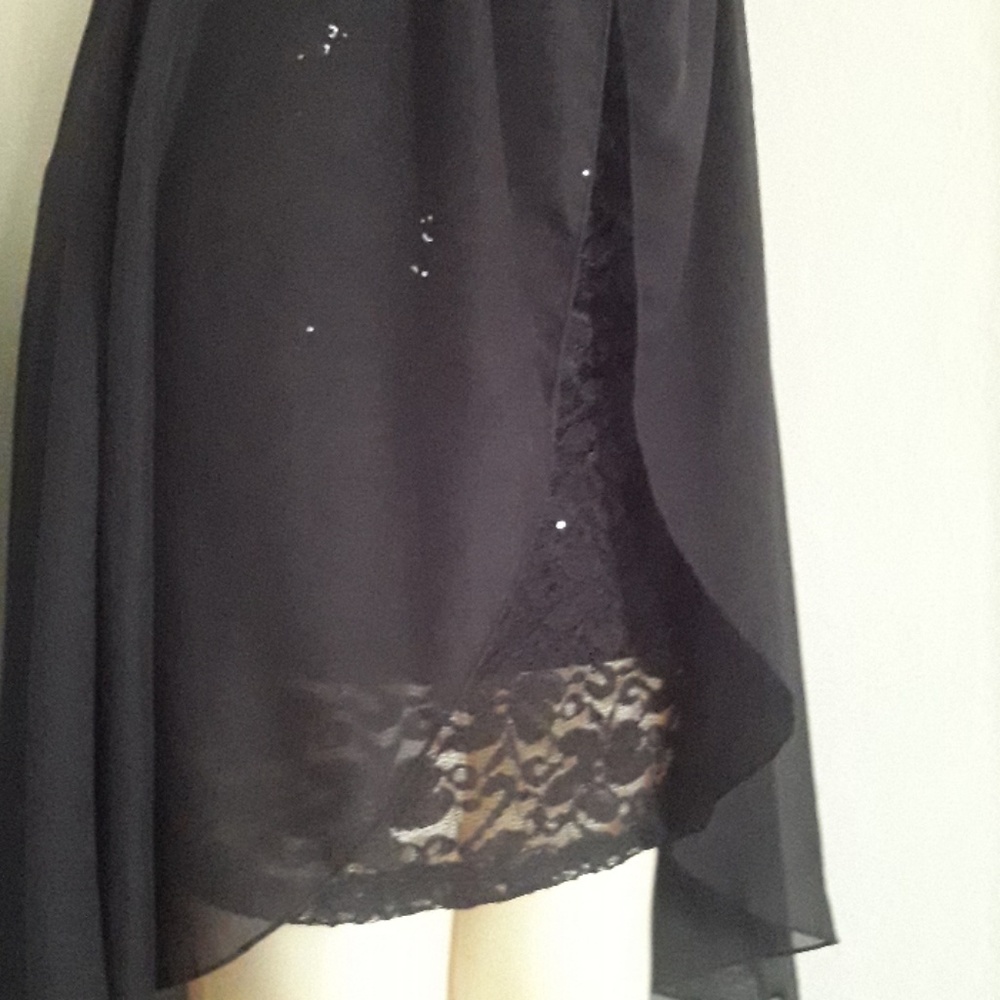 Sexy Black Dress - Picture 3 of 5